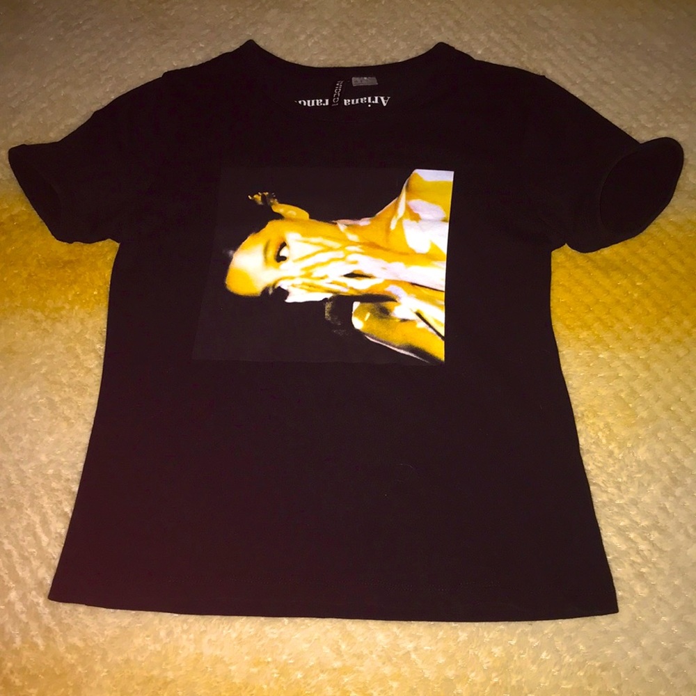 ariana grande shirt s